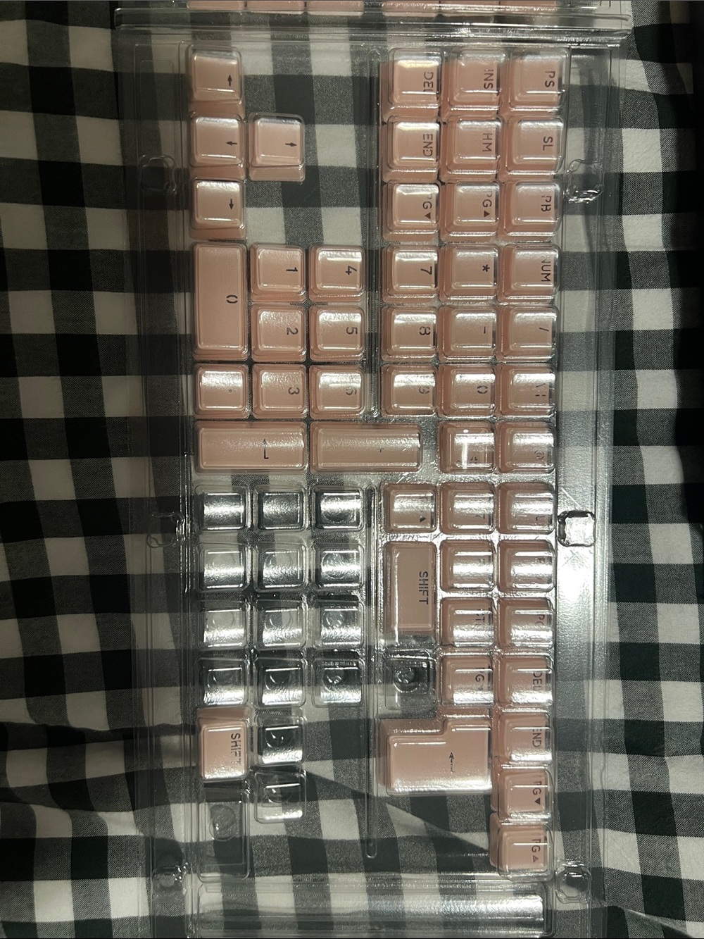Womier Pink Keycap Set - Picture 3 of 3